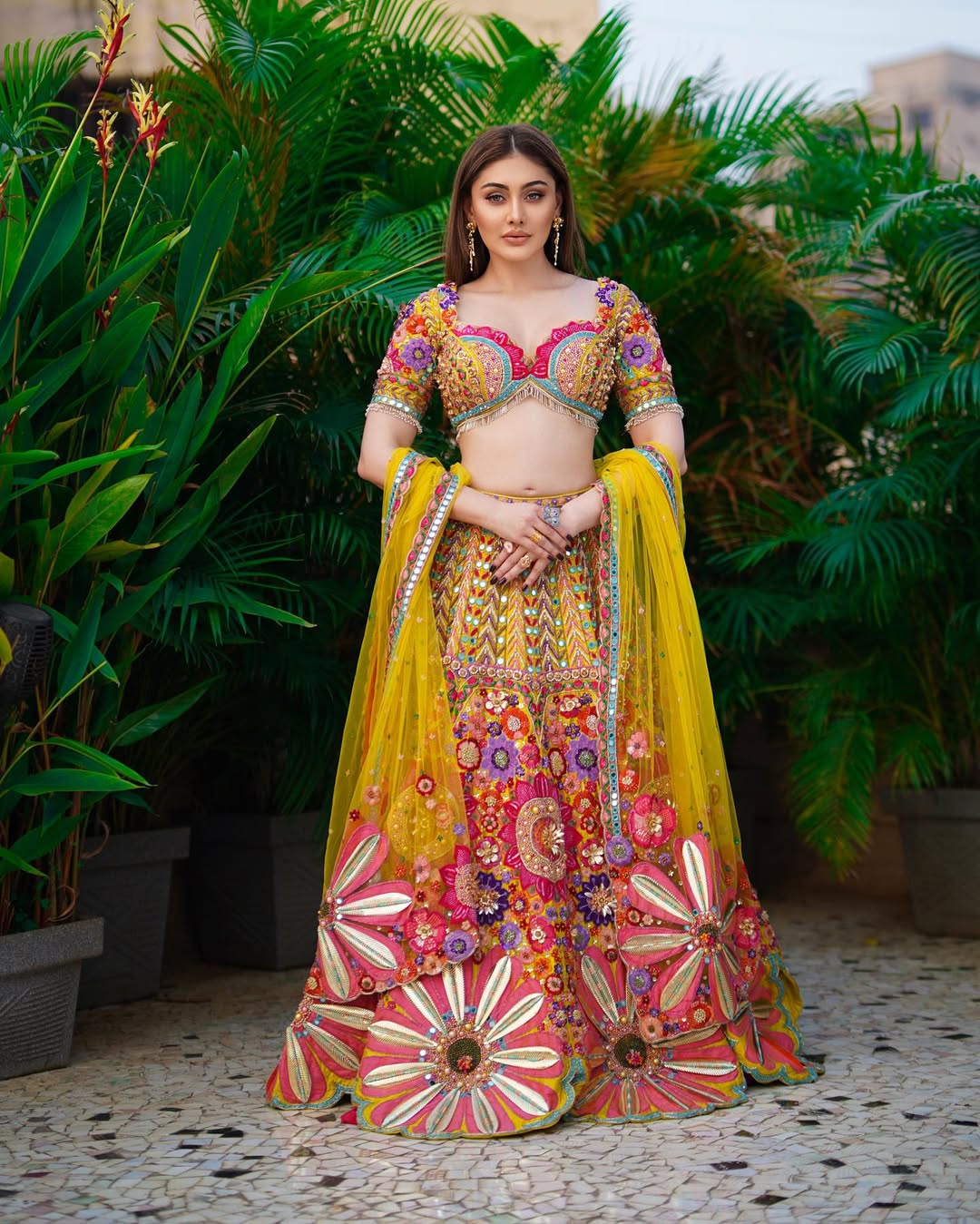 Regal Ethnic Fashion With Contemporary Grace