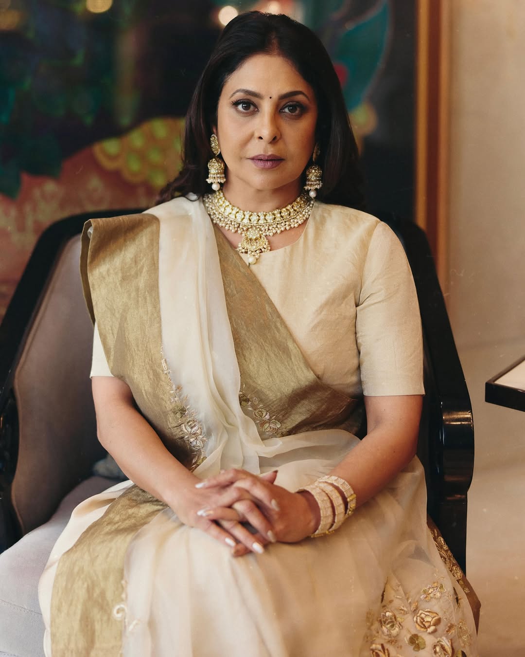 Regal Saree Moments Steal Attention