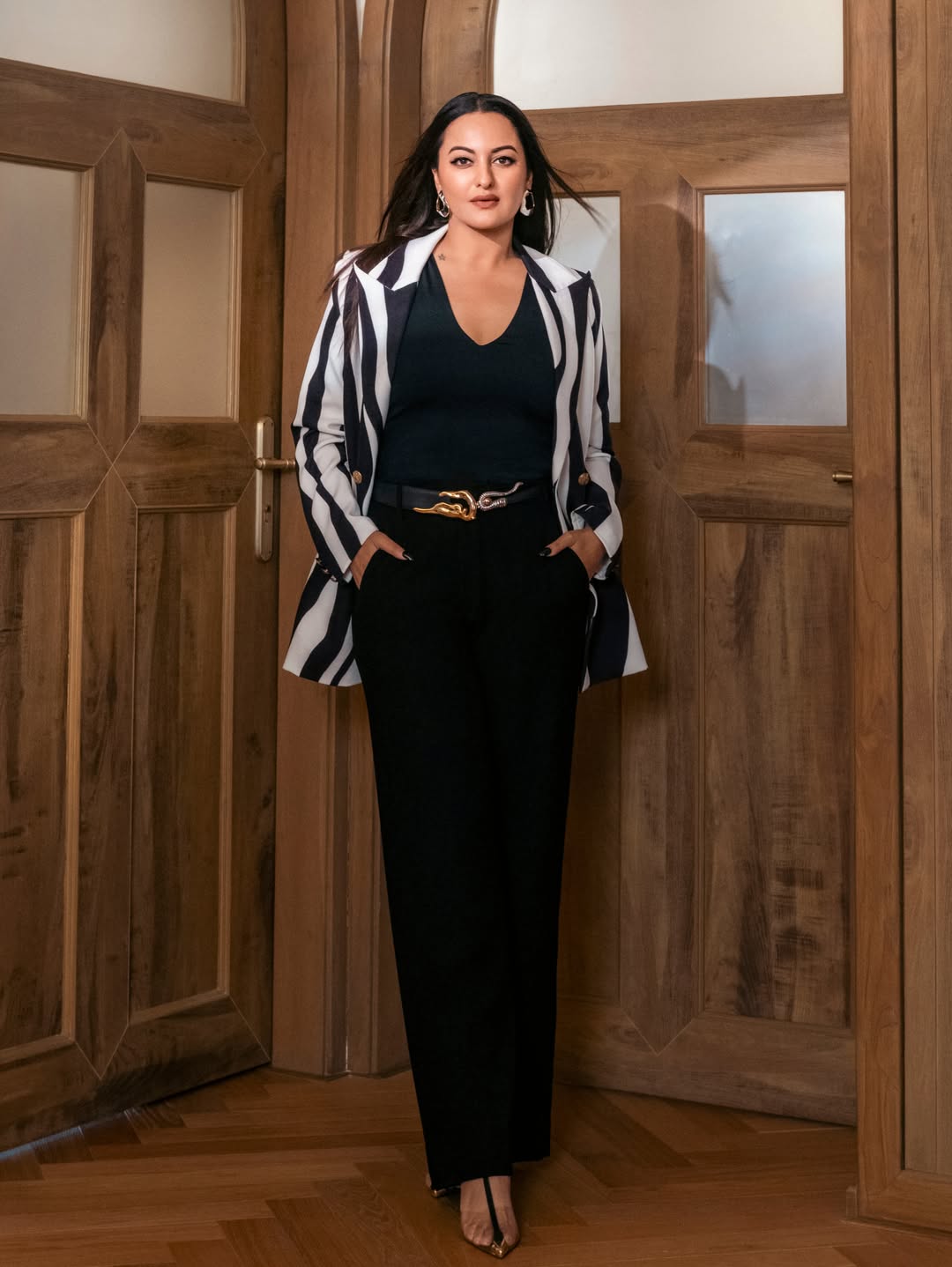 Sonakshi Sinha wearing chic monochrome blazer