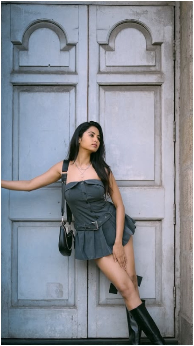 Actress Karu sri