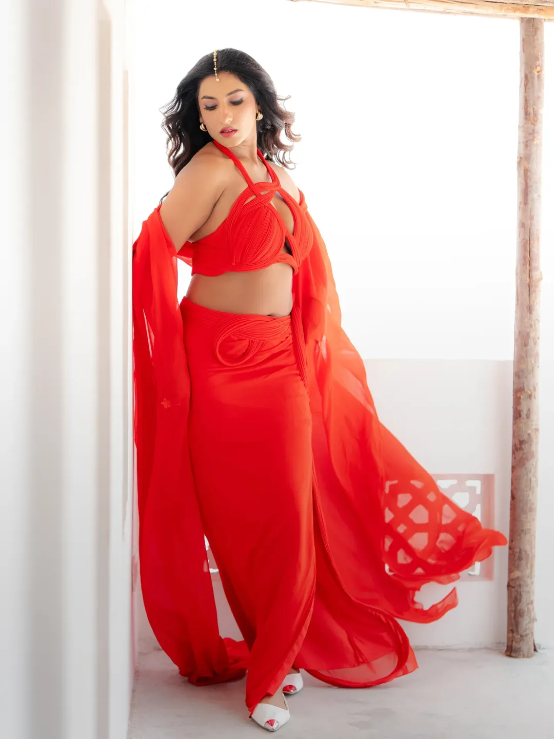 Vishnupriyaa Bhimeneni glamorous red fashion look