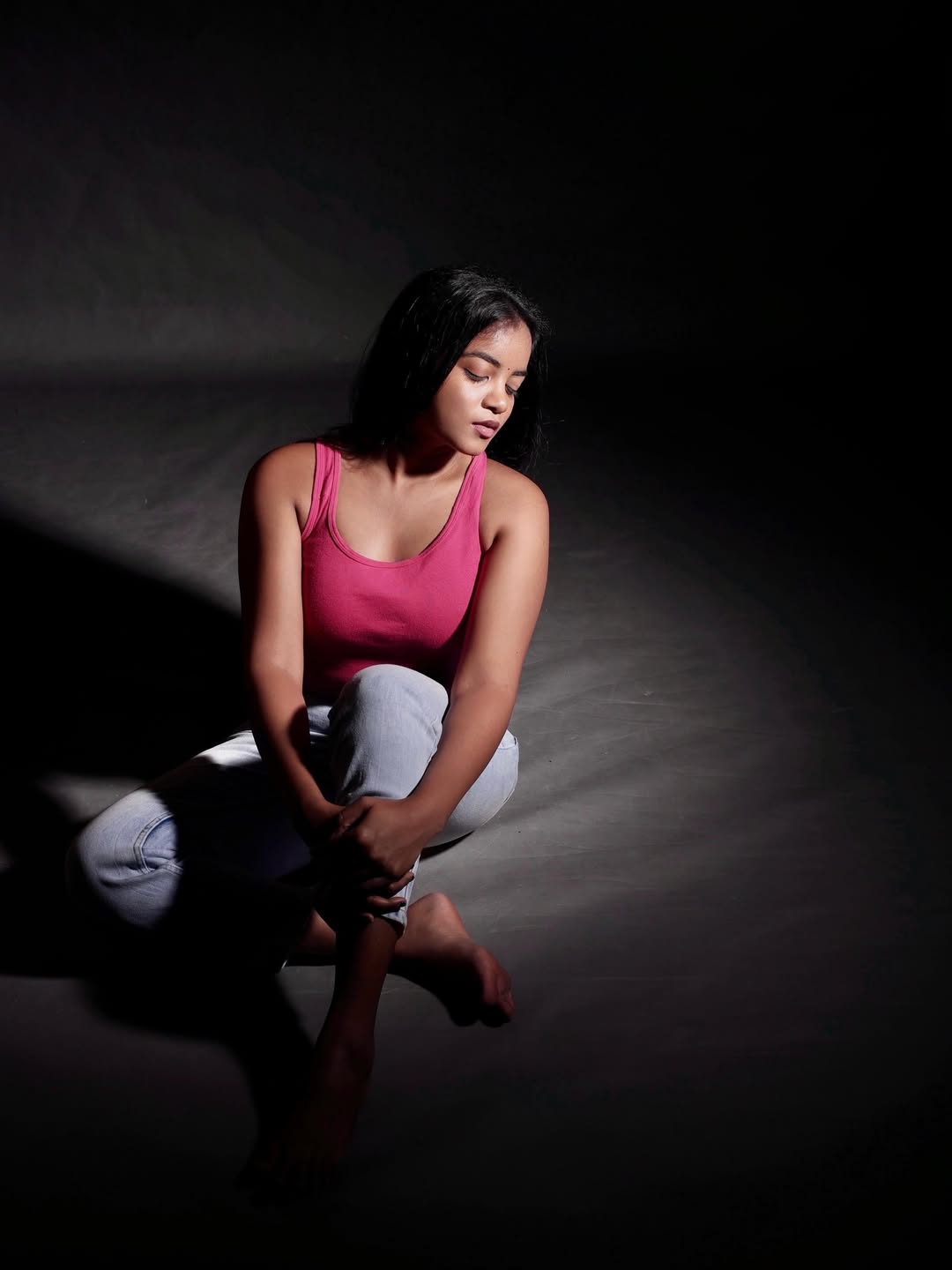 Warrant Actress Yuvikha Stills