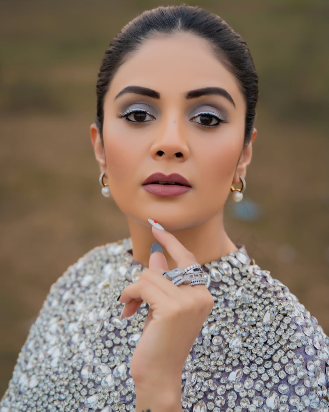 Sreemukhi glamorous Telugu actress photos