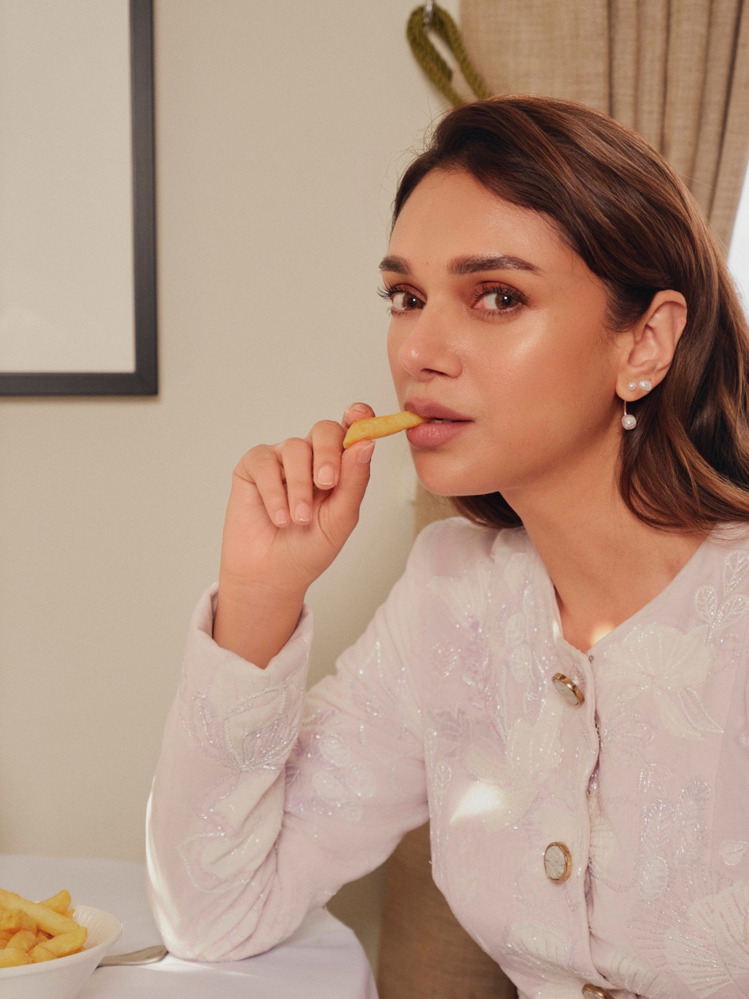 Aditi Rao Hydari white embroidered outfit