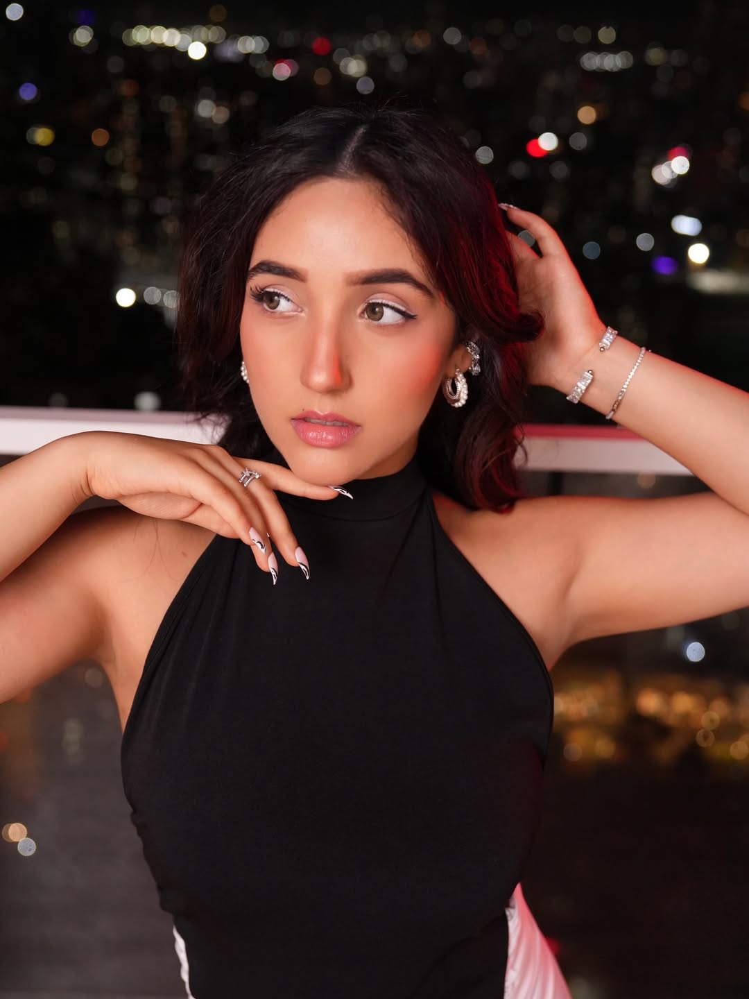 Adding Sparkle to Minimal Fashion