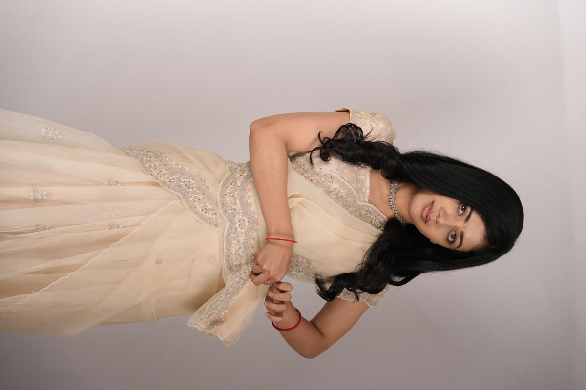 Bhairavi Ardhya Deka showcasing graceful saree style