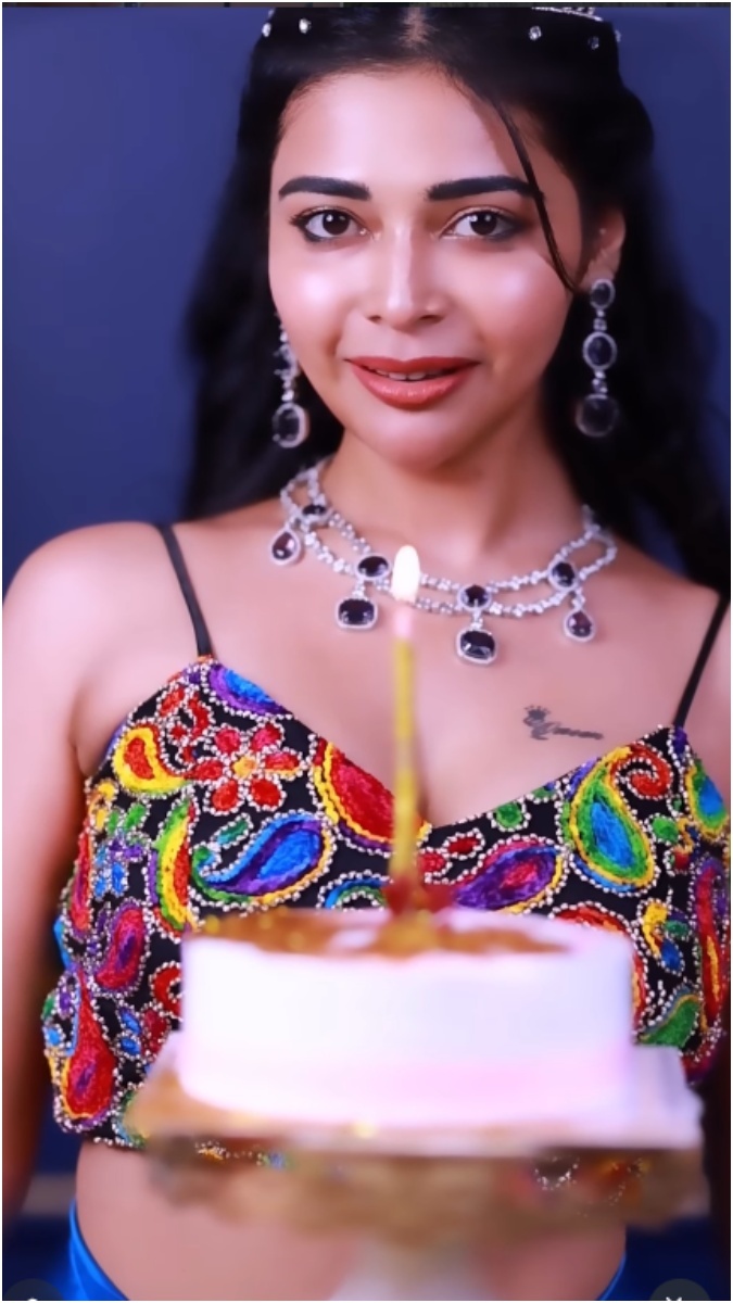 Dharsha Gupta