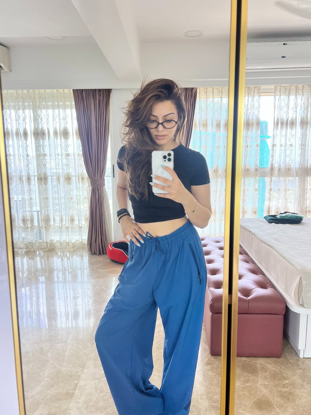 Hansika childhood to now pics