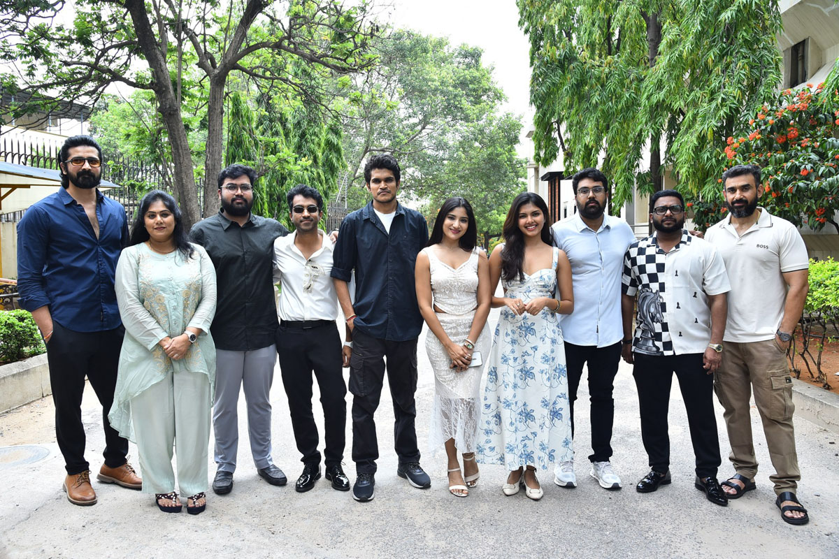 Happy Journey team with director Abhiram Naidu