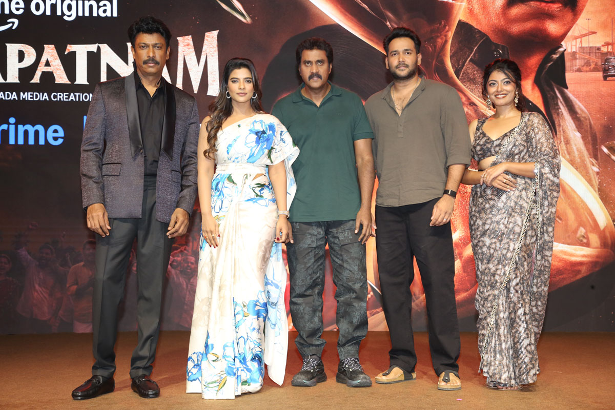 Isakapatnam cast group media photoshoot