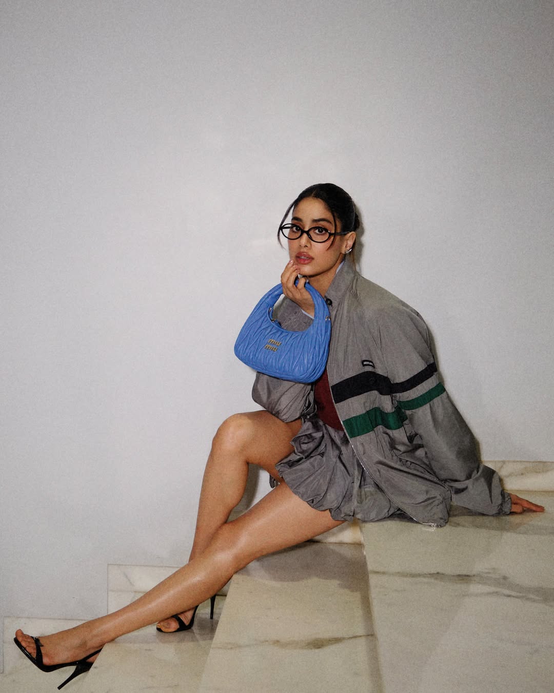 Janhvi Kapoor latest viral photos gallery