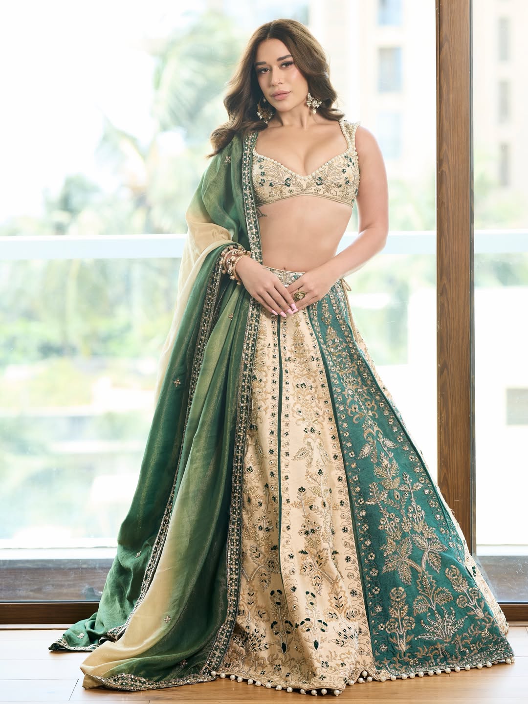 Highlights of Krishna Shroff’s Royal Lehenga Look