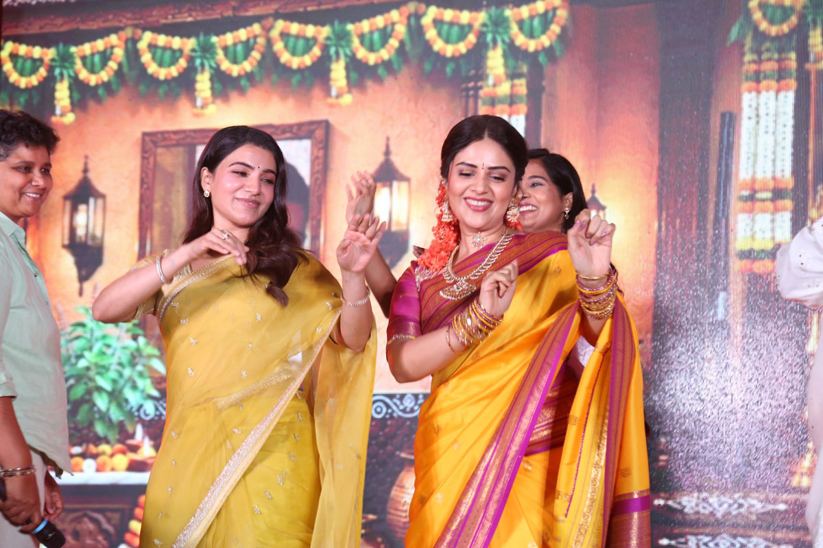 Samantha Ruth Prabhu Sreemukhi stage dance