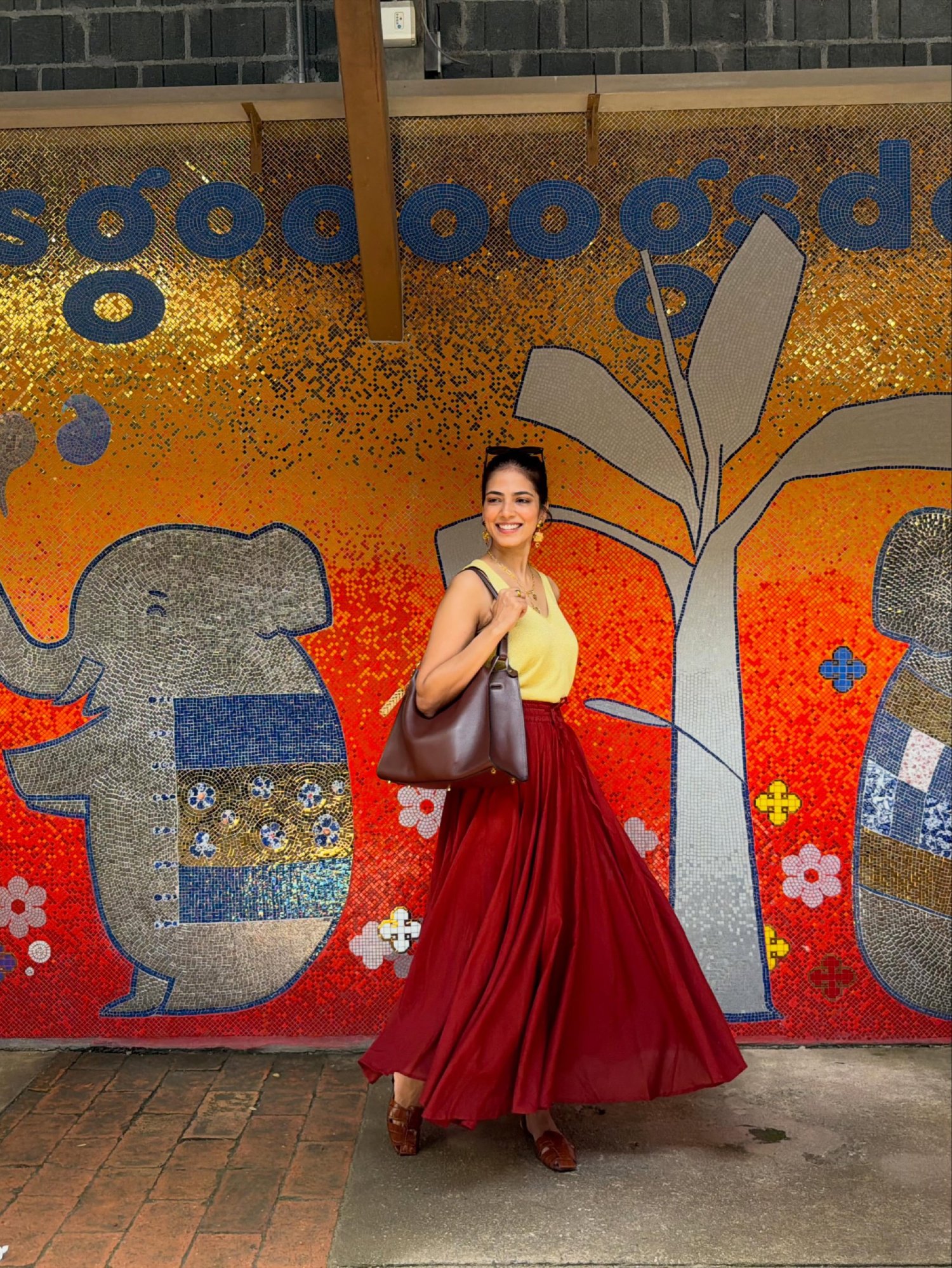 Fans Praise Her Natural Holiday Style