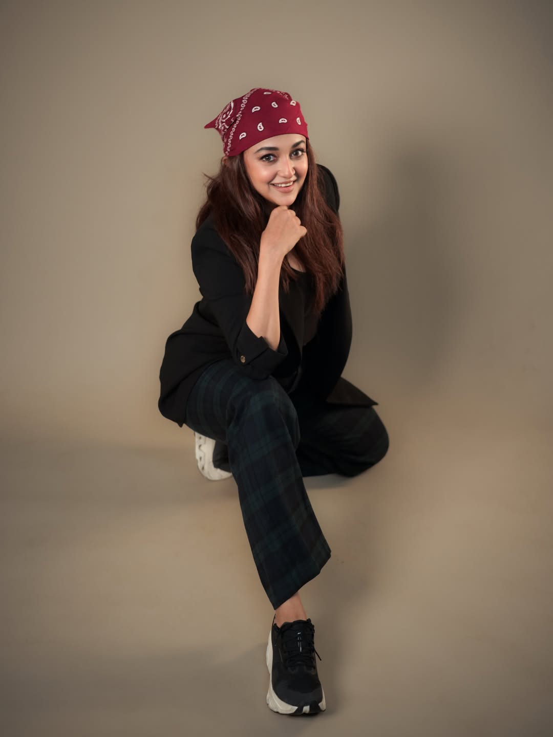 Monali Thakur in contemporary fashion ensemble