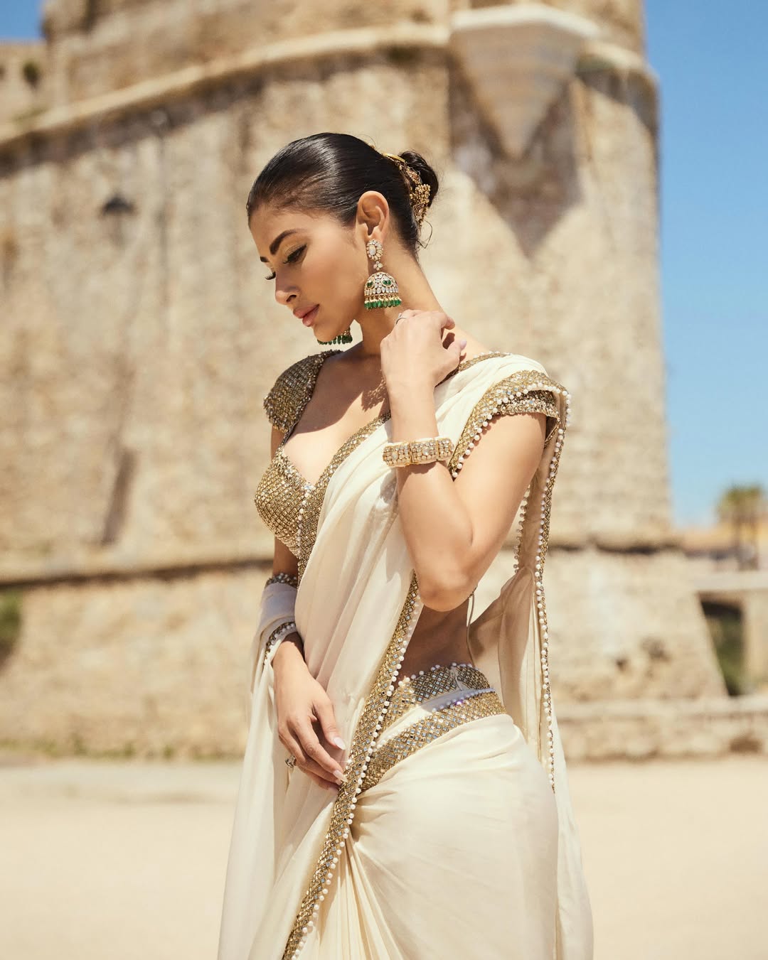 Mouni Roy ethnic elegance