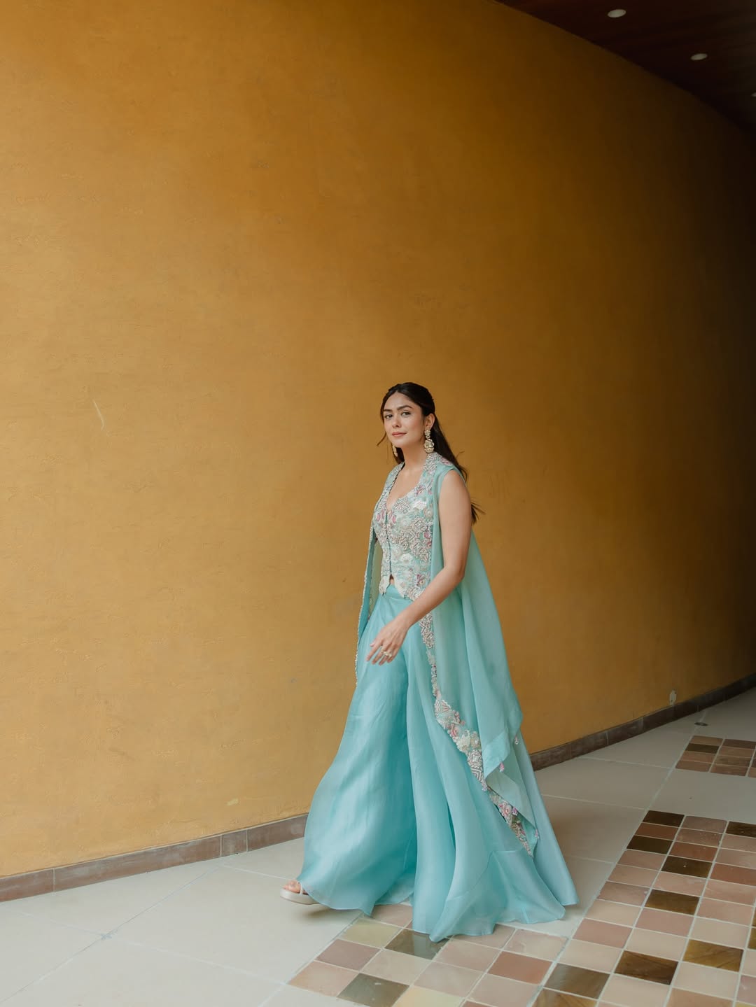 Mrunal Thakur stylish traditional attire