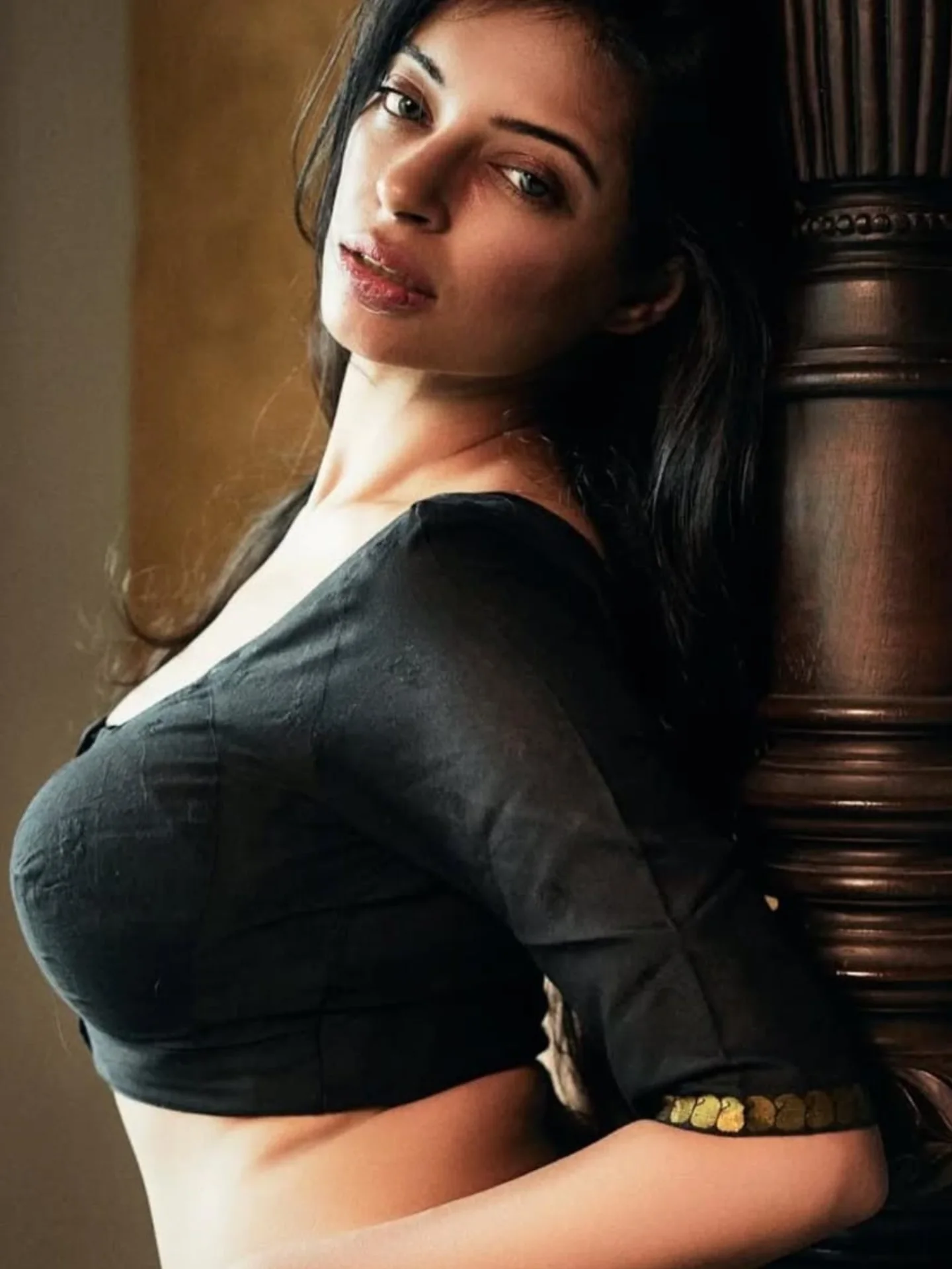 Neha Chawla modern elegant style