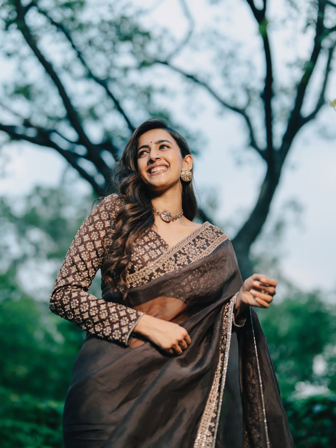 Niharika Konidela posing in regal saree