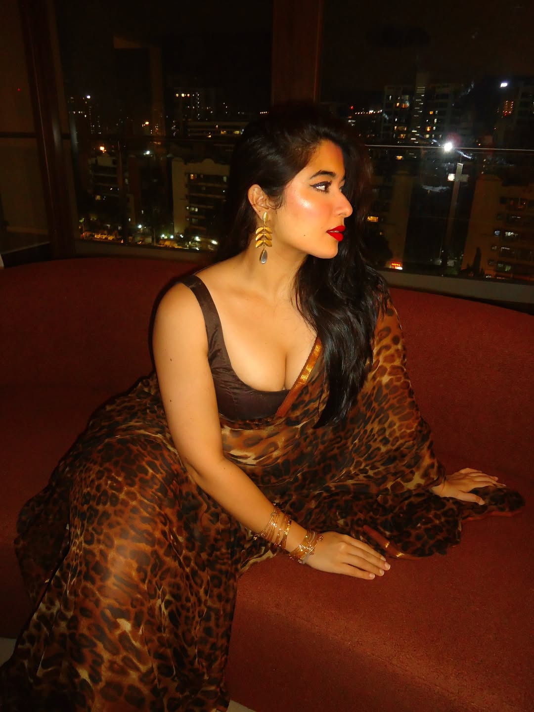 Nikita Sharma stunning pics