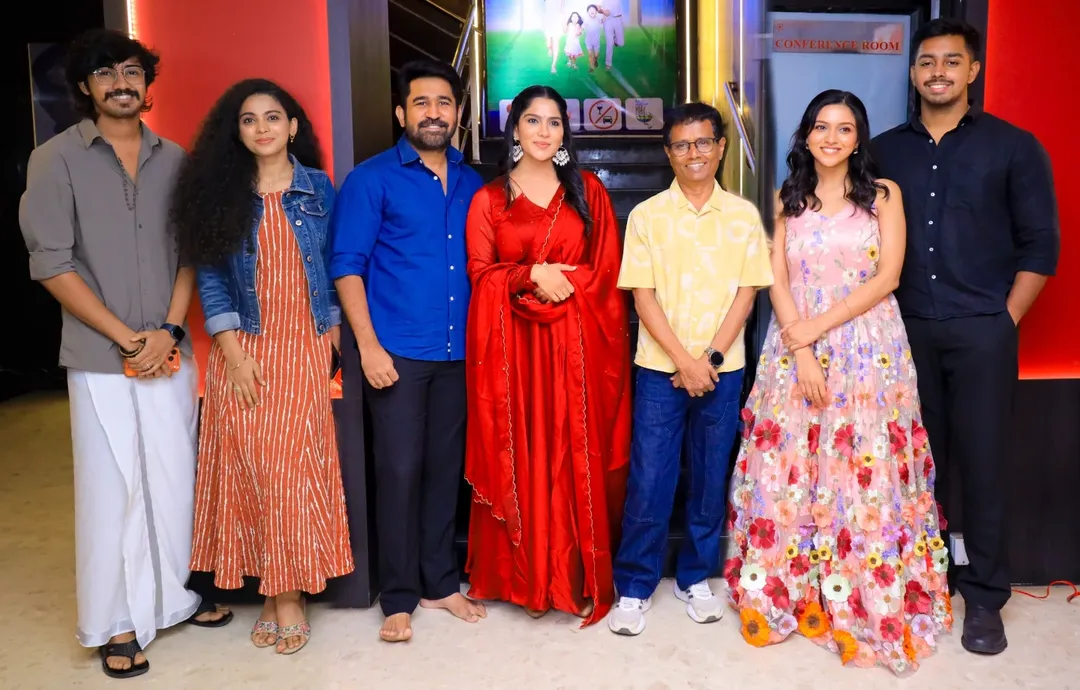 Swasika Modern Dress Photos