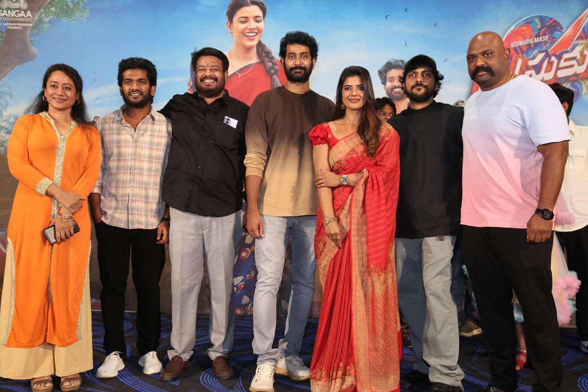 Oh Sukumari cast media photoshoot