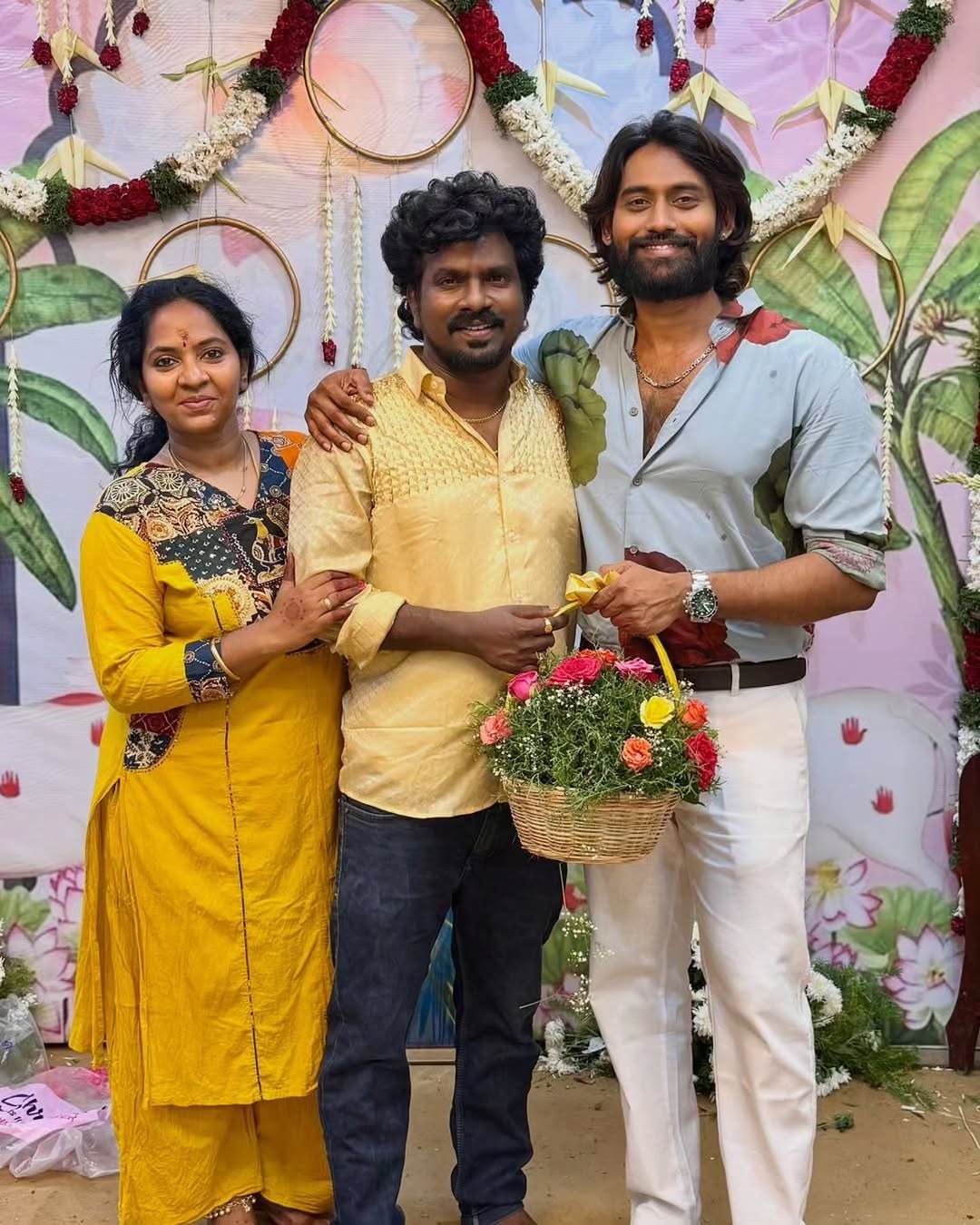 Pazhaya Joke Thangadurai's Housewarming Photos Go Viral on Social Media