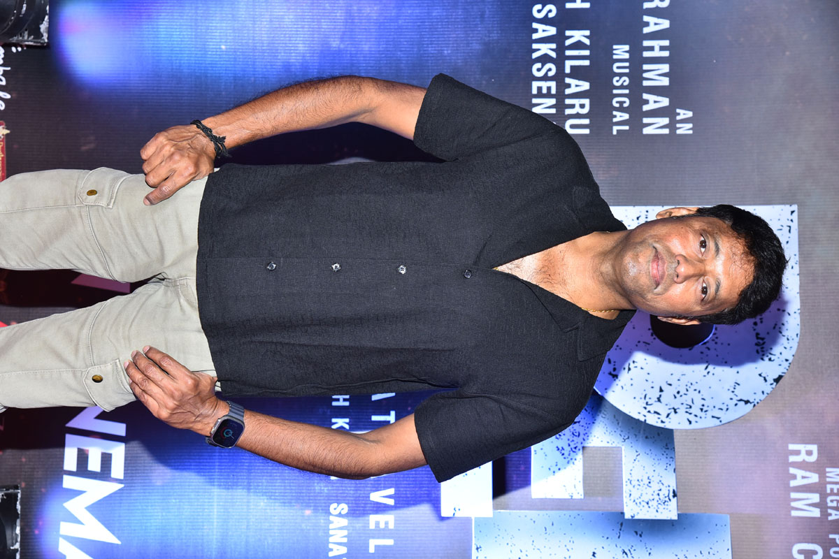 Ratnavelu at Peddi celebration