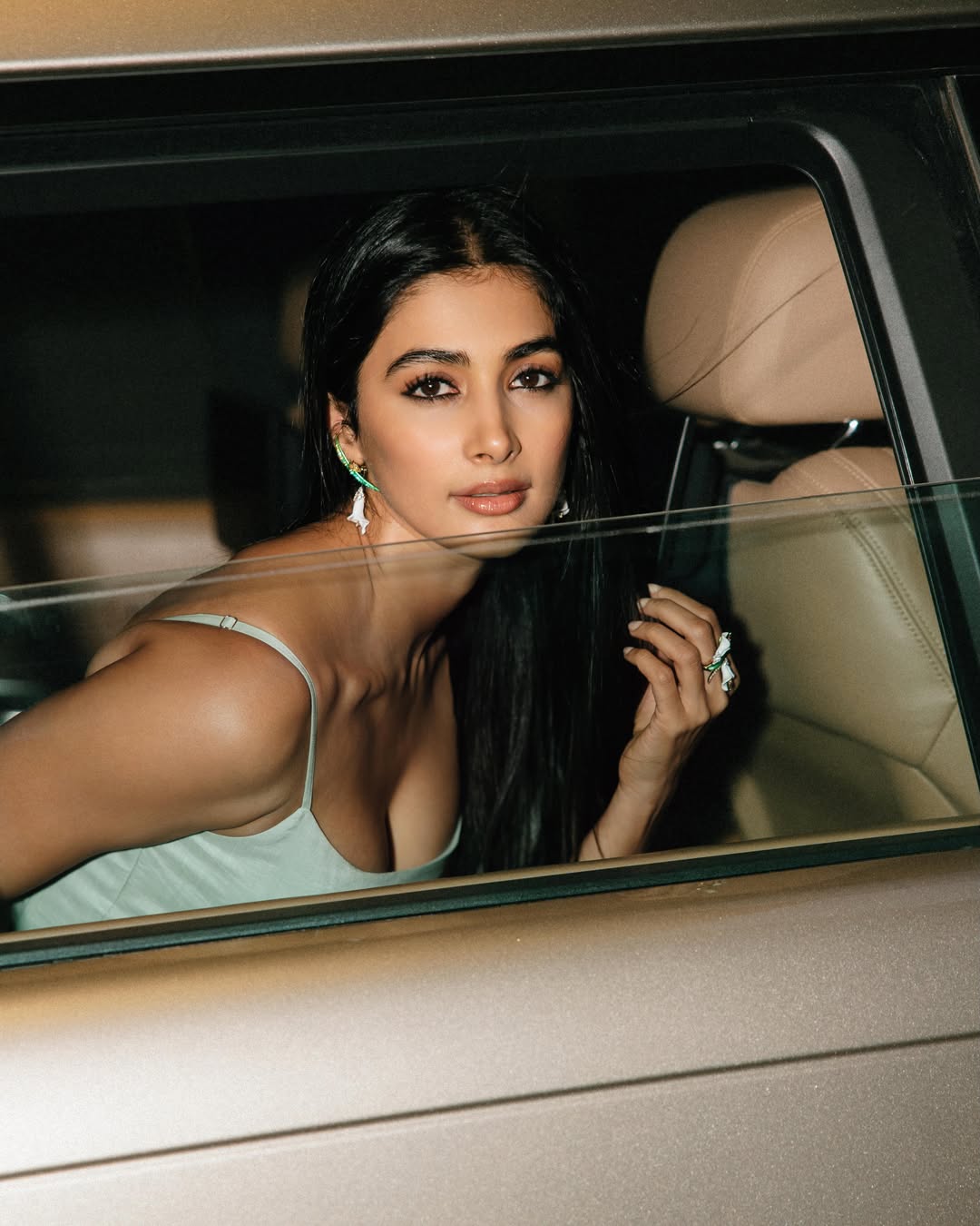 About Pooja Hegde’s Elegant Fashion Persona