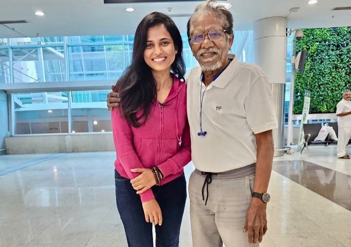 Ramya Pandian Shares Heartfelt Photos With Bharathiraja After His Demise