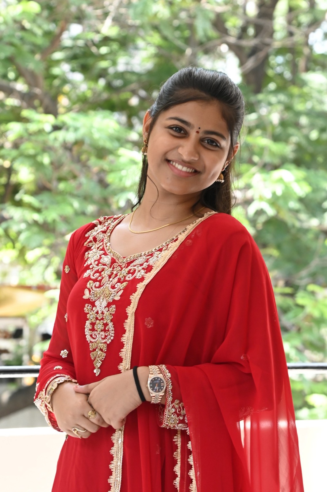 Ranu Bombai Ranu Song Fame Likhitha