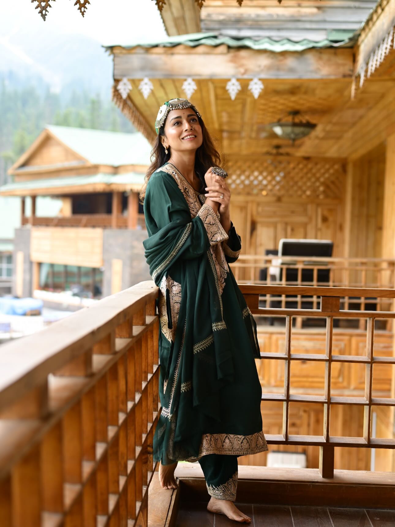 Shriya Saran Pheran style
