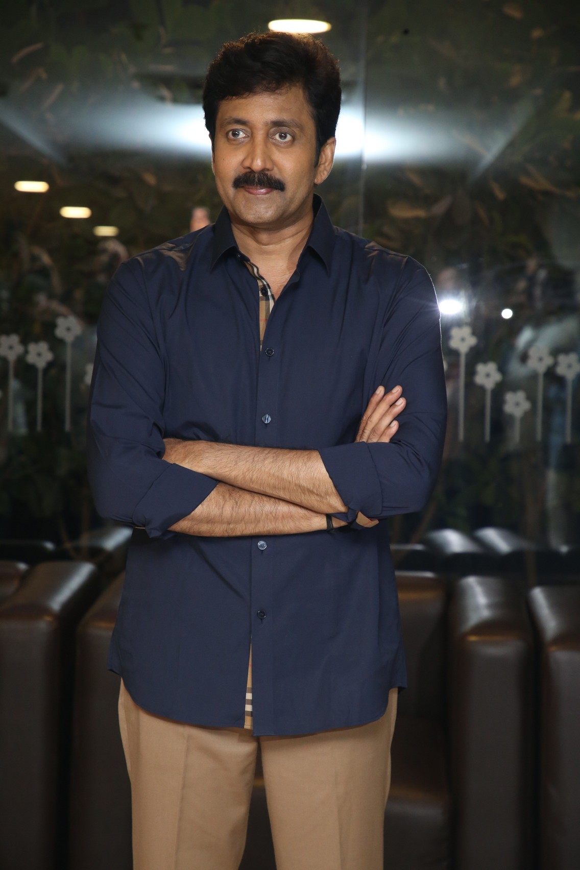 Vadde Naveen at Transfer Trimurthulu event