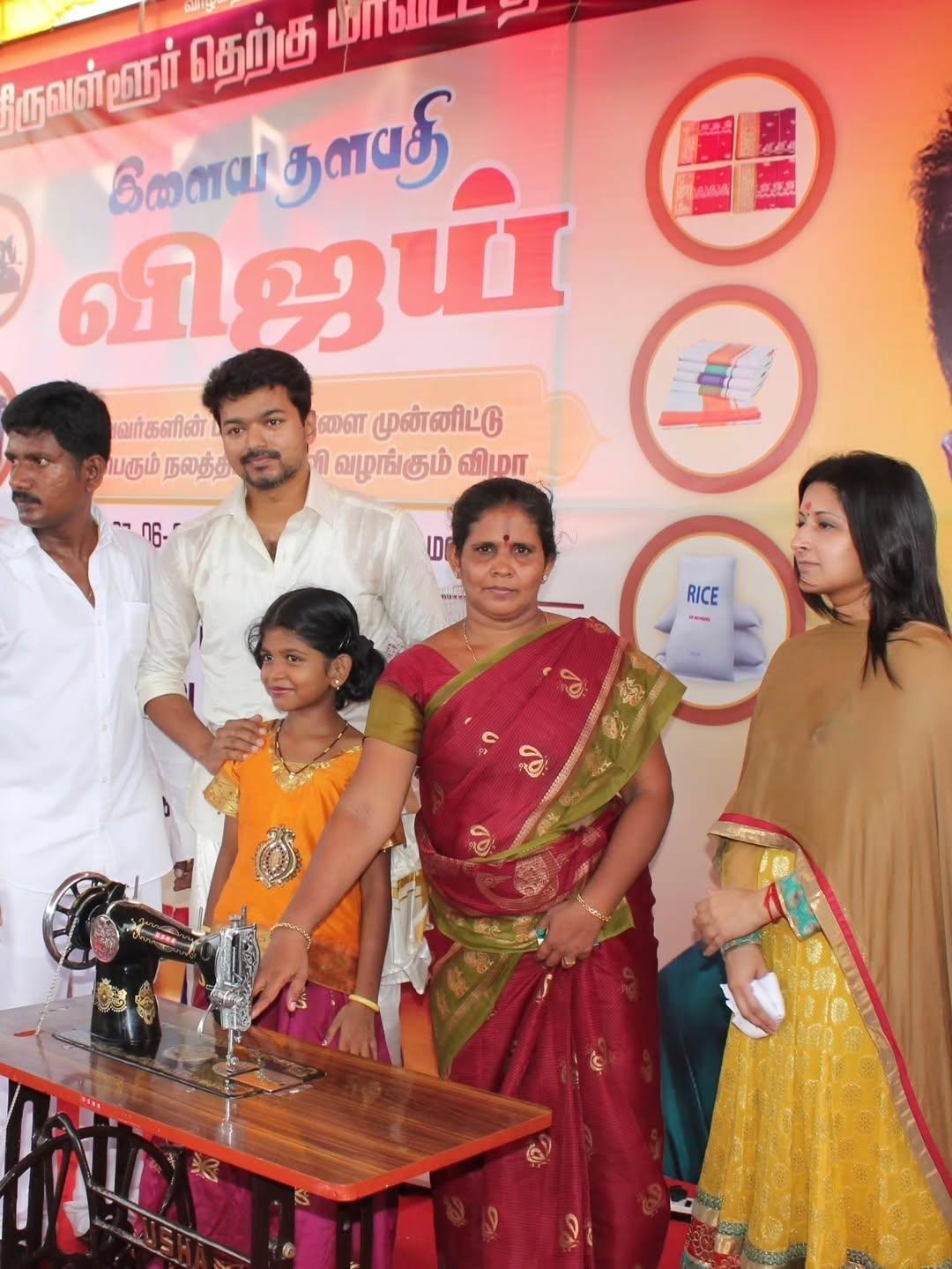 Vijay Birthday - Rare Photos With Wife Sangeetha From 2014 Goes Viral