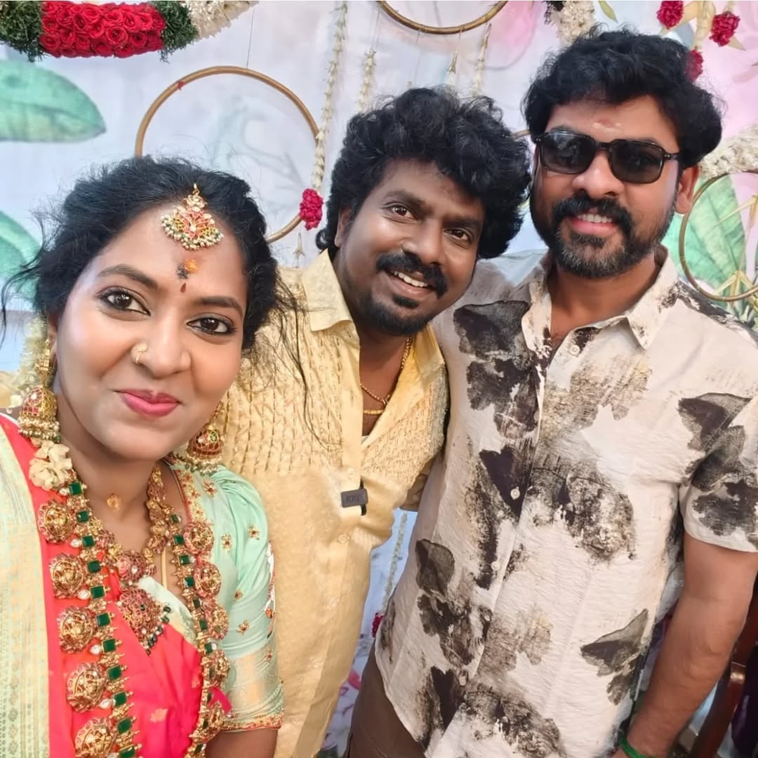 Vimal Attends Pazhaya Joke Thangadurai’s Housewarming Ceremony; Photos Go Viral