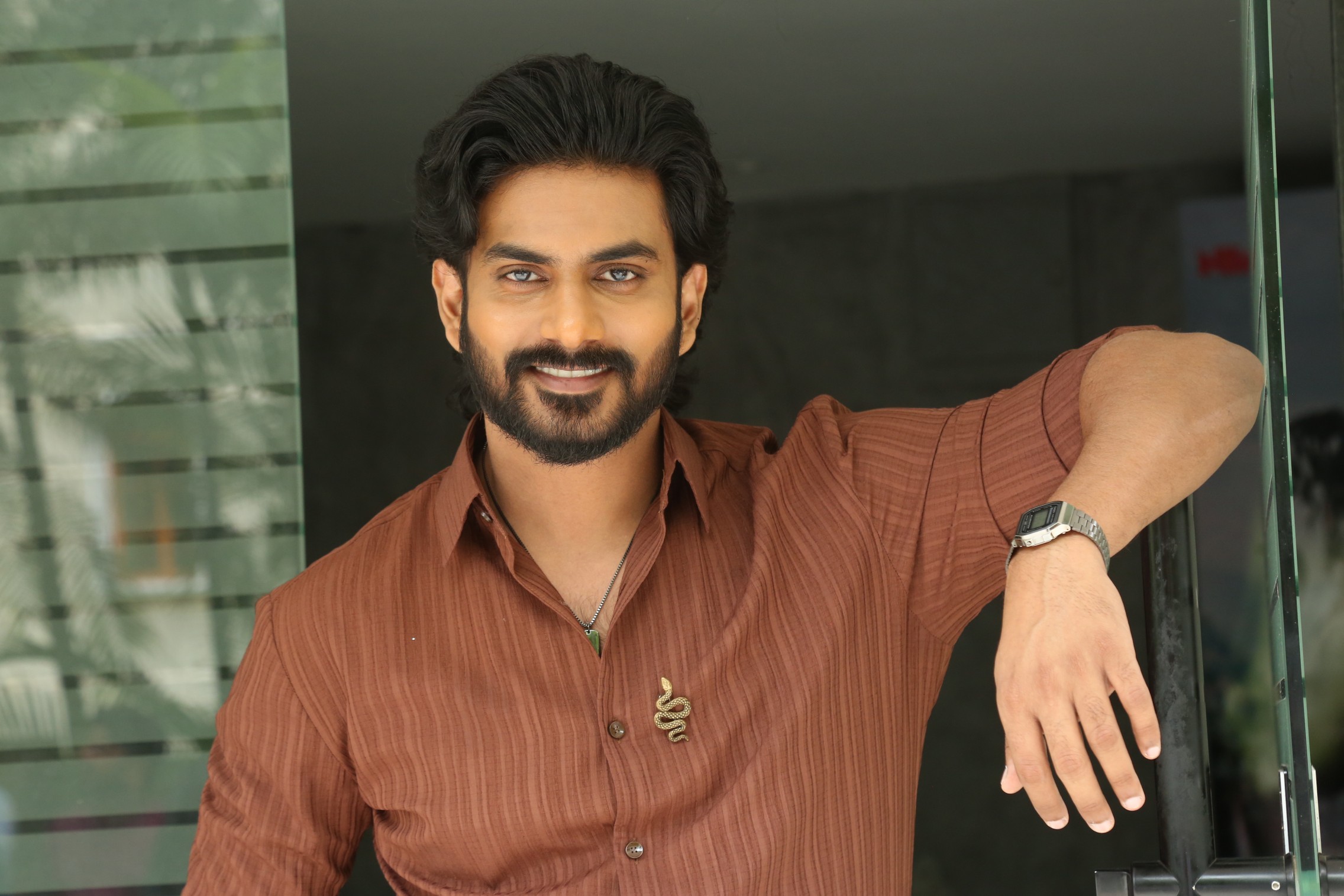 Virat Kohli stylish brown shirt look