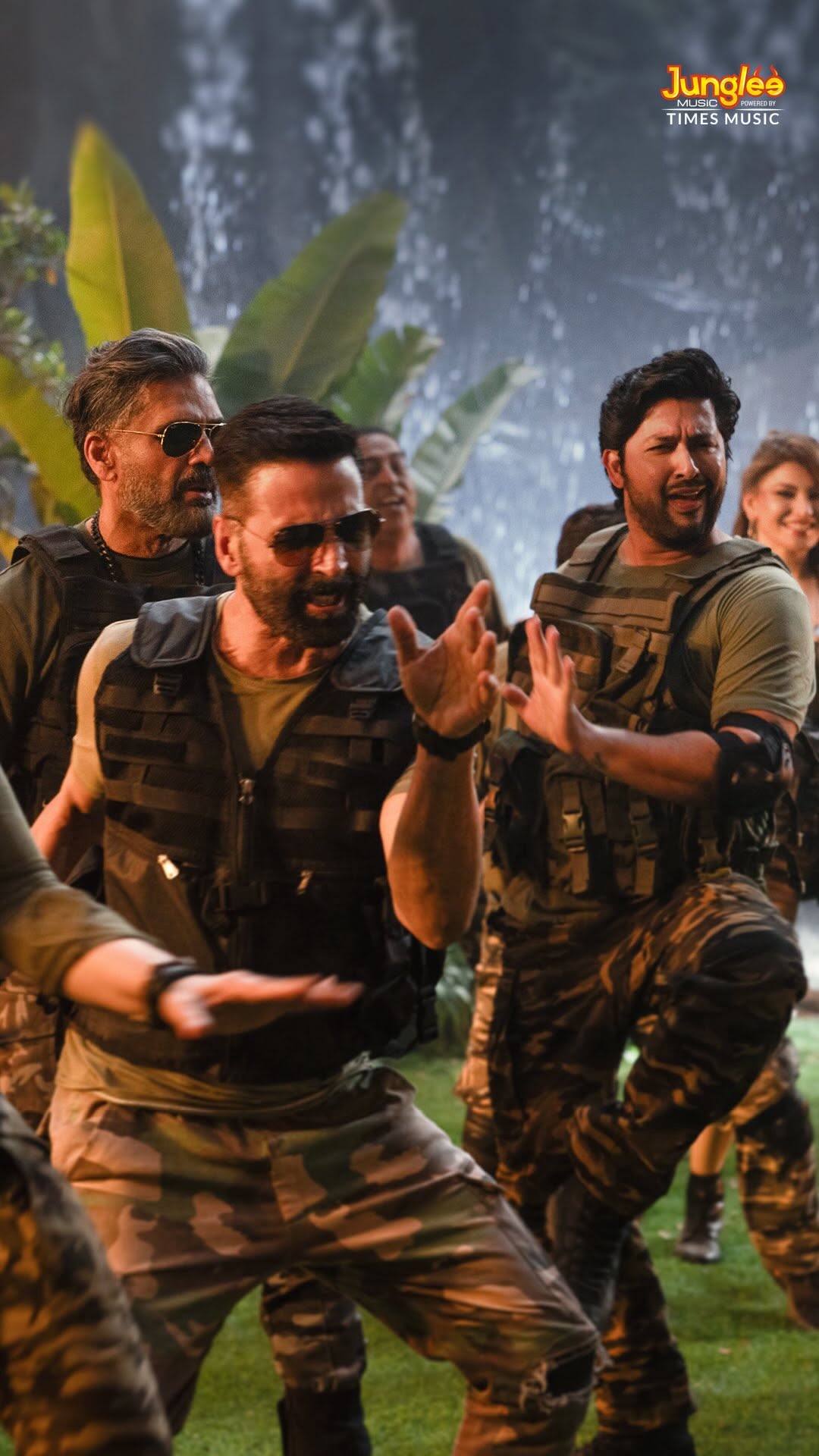 Welcome To The Jungle title track still