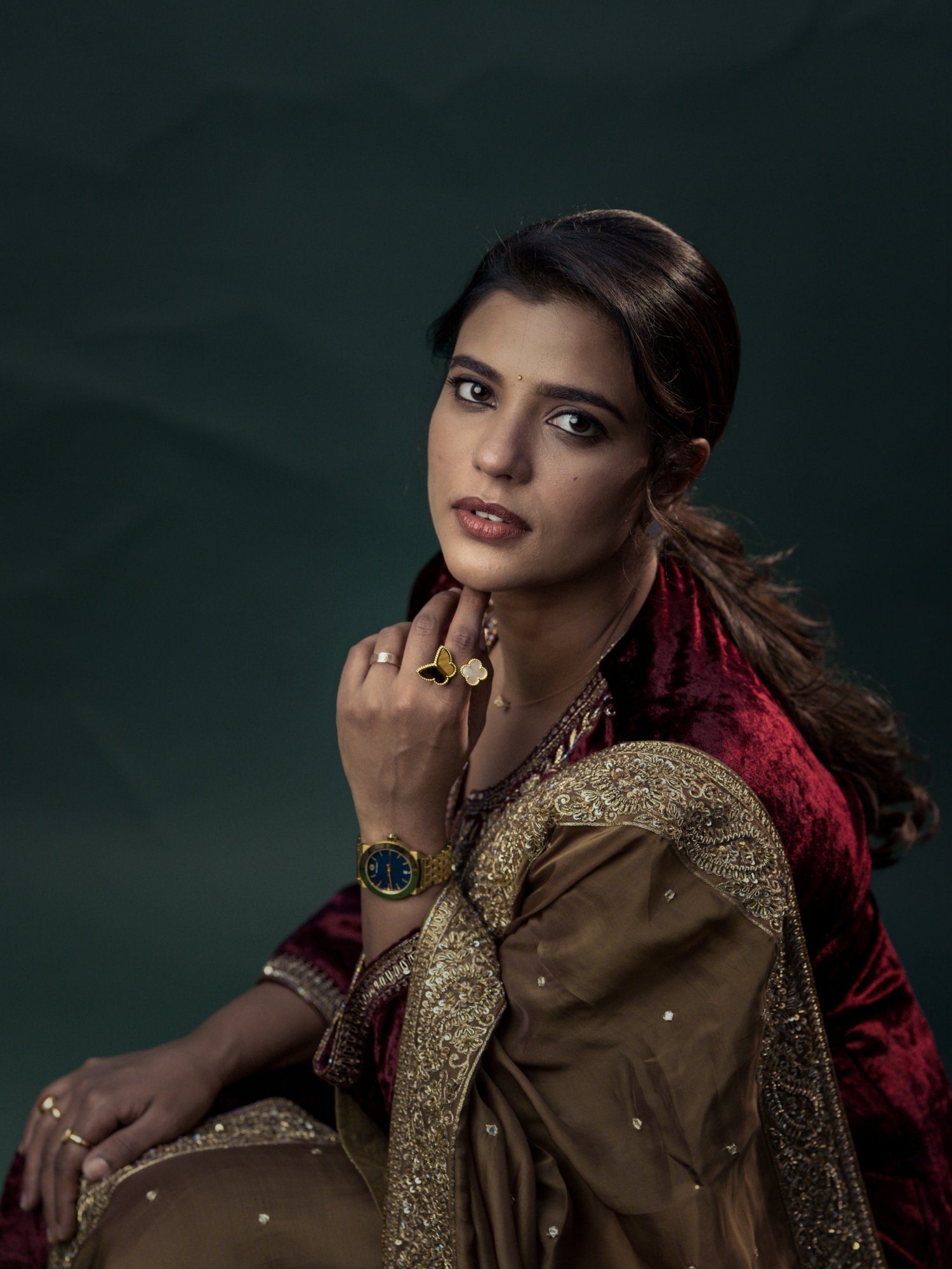 Aishwarya Rajesh in maroon ethnic attire