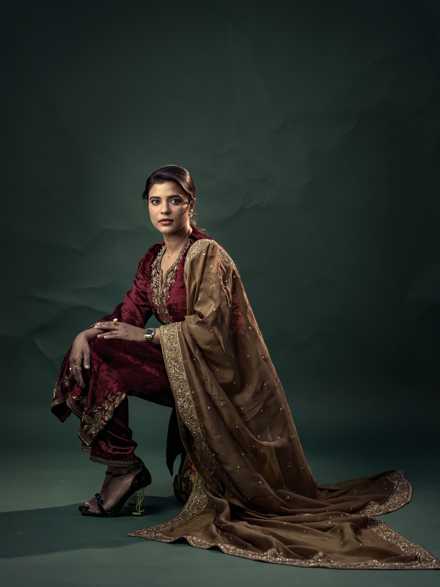 Aishwarya Rajesh elegant velvet outfit