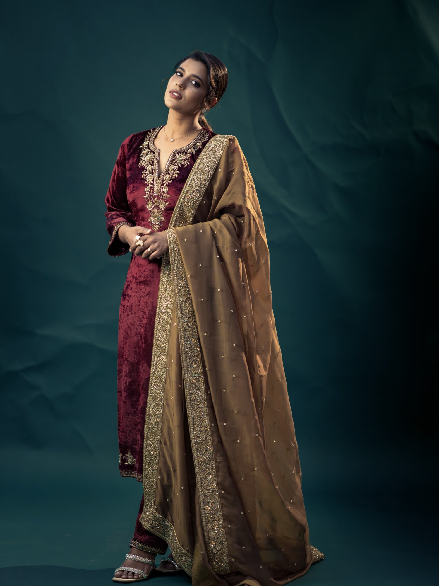 Aishwarya Rajesh traditional fashion style