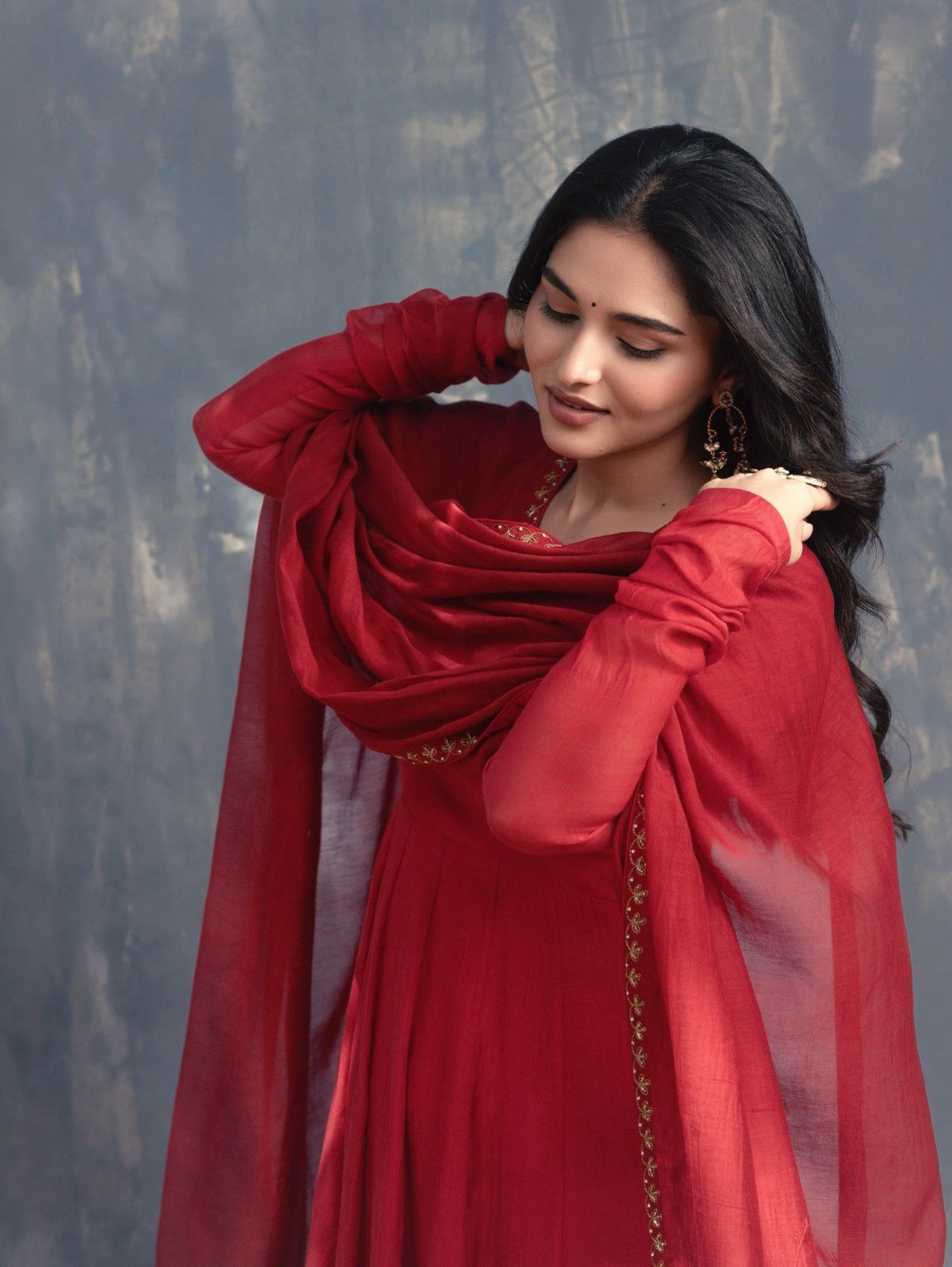 Actress Kayadu Lohar Shares Her Gorgeous Photos On Instagram Goes Trednding