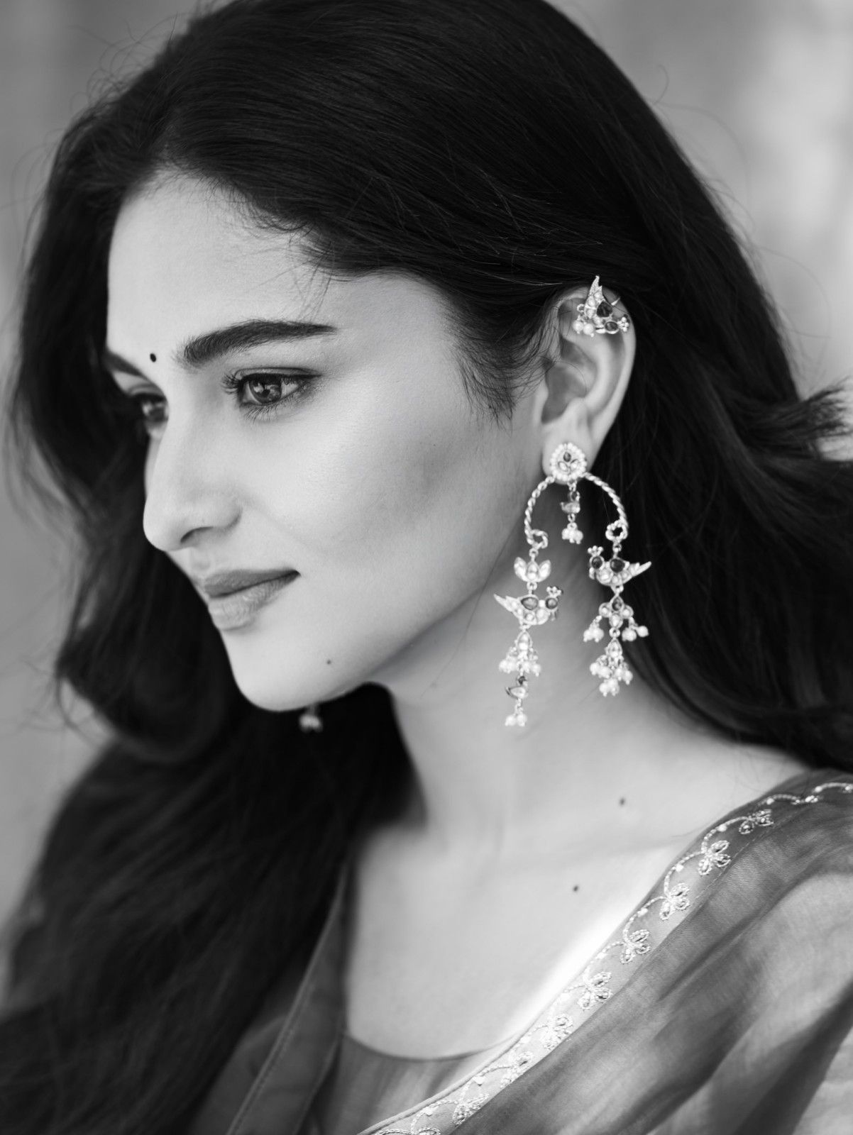 Actress Kayadu Lohar Shares Her Gorgeous Photos On Instagram Goes Trednding