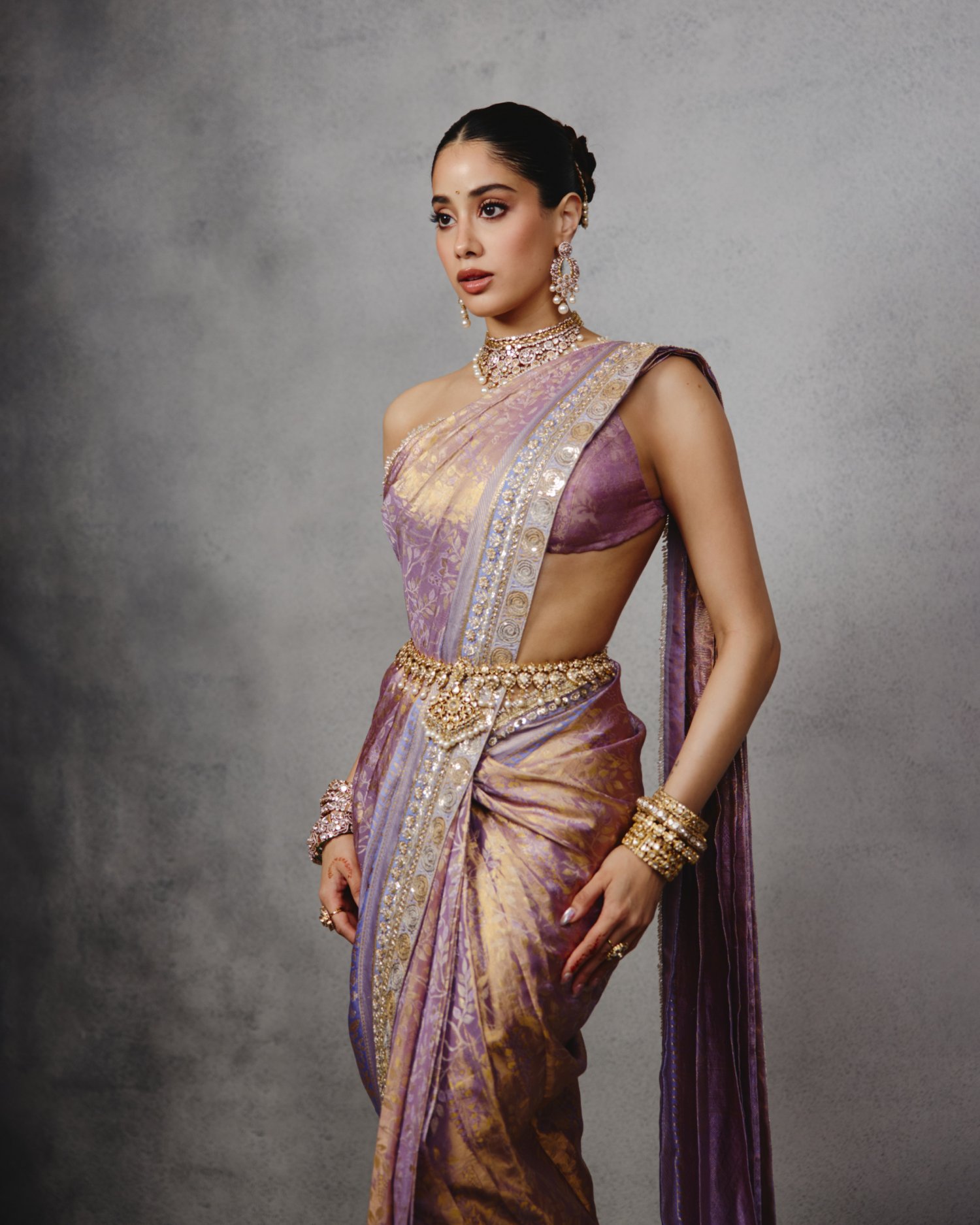 Janhvi Kapoor couture fashion moment