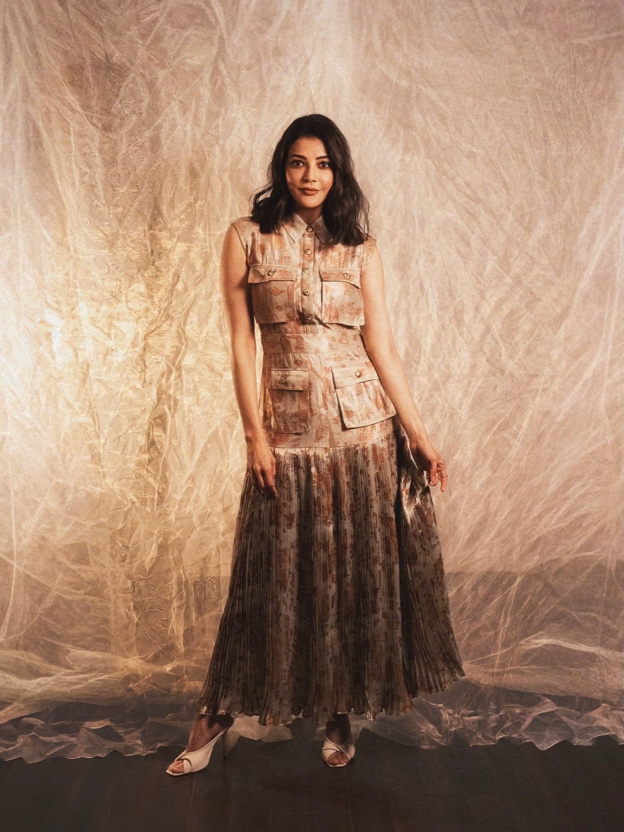Kajal Aggarwal glamorous modern look
