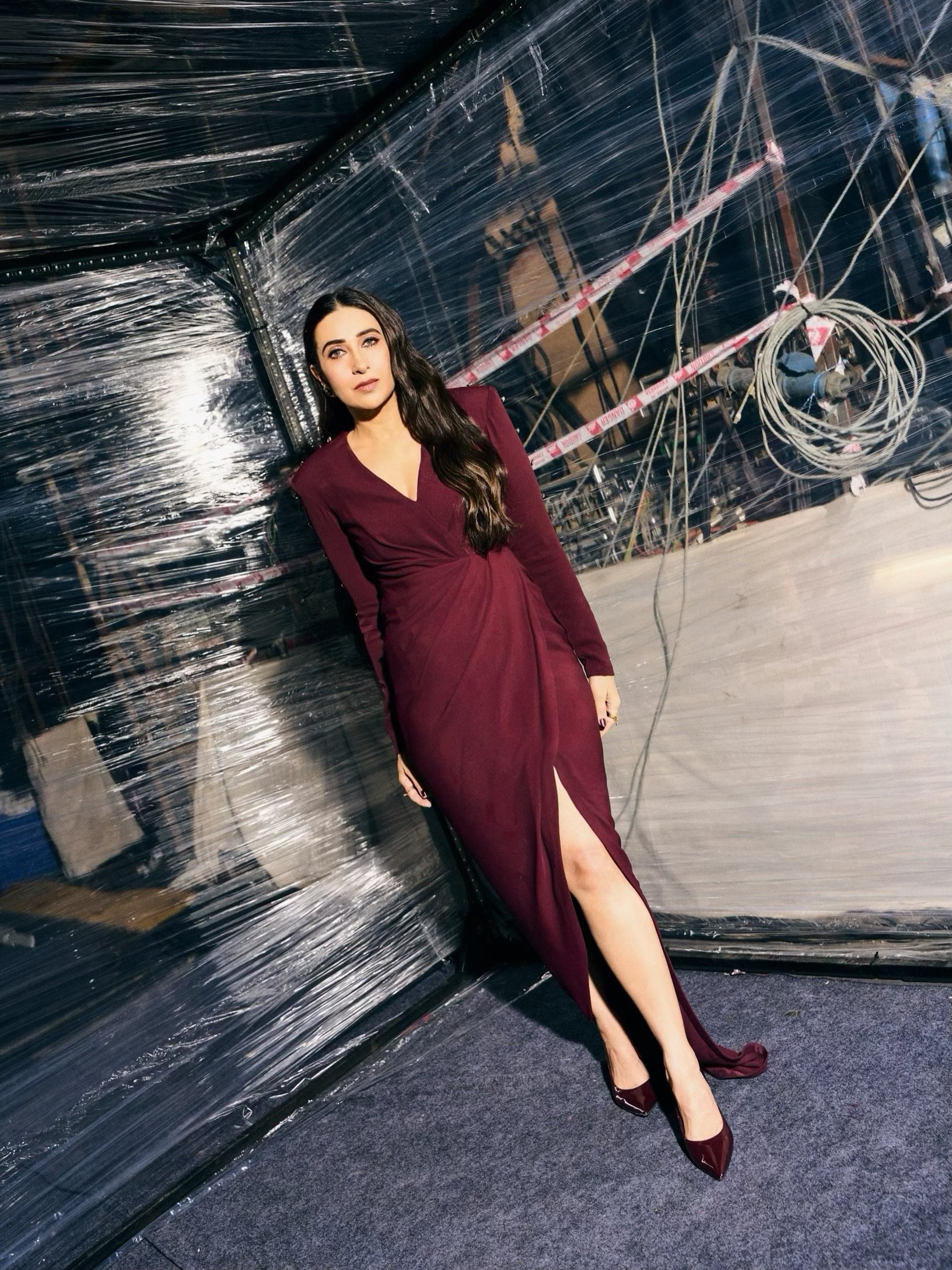 Karisma Kapoor glamorous fashion look