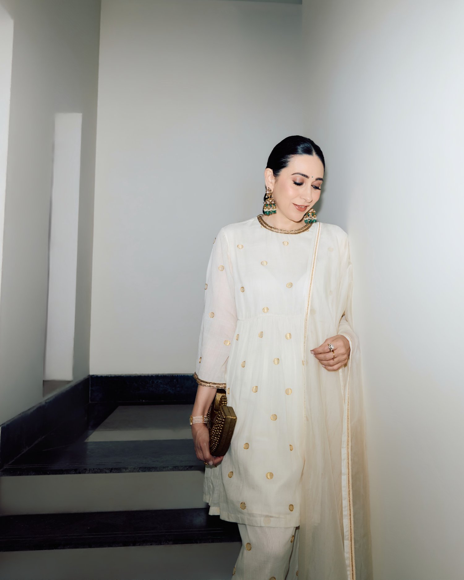 Karisma Kapoor embroidered anarkali style
