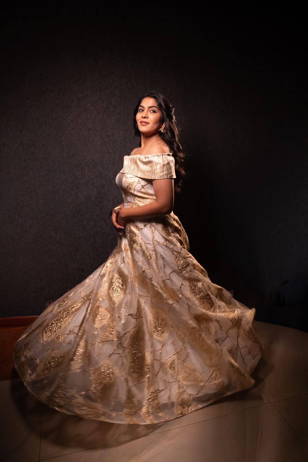 Lubber Pandhu Actress Swasika's Latest Photos Go Viral on Social Media