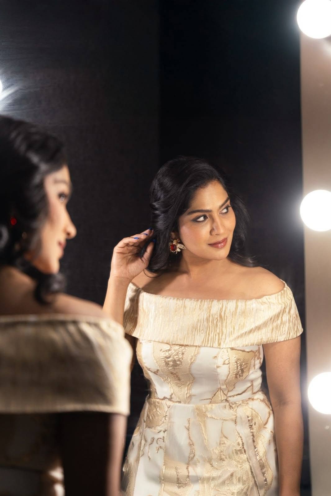 Lubber Pandhu Actress Swasika's Latest Photos Go Viral on Social Media