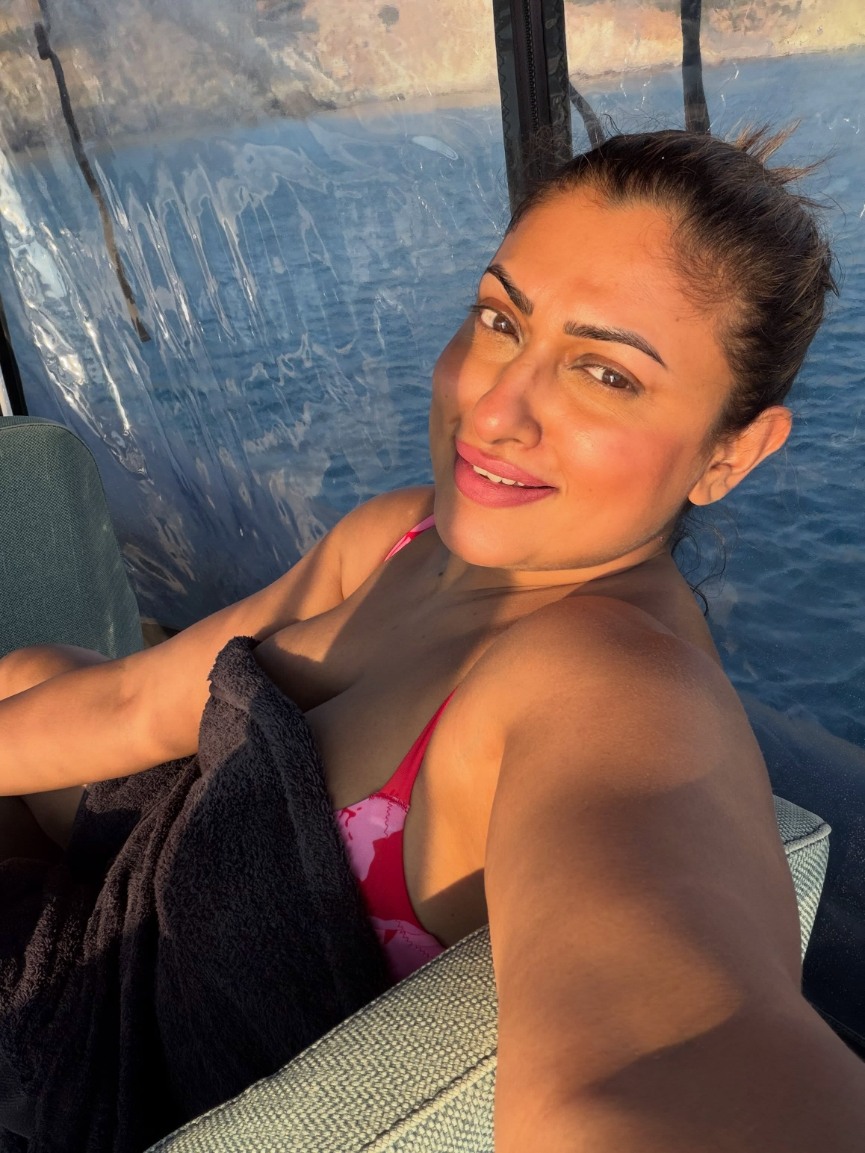 Malavika beach photos