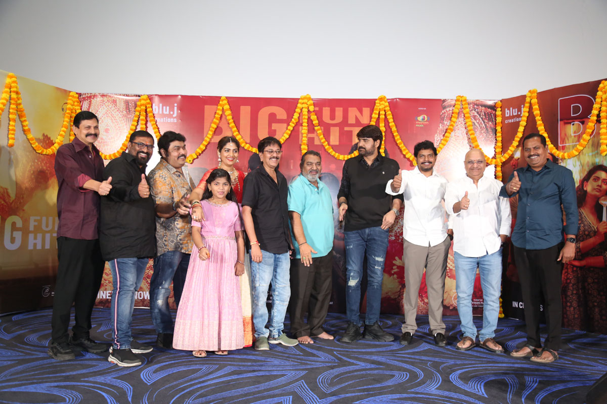 Mister Middle Class team thumbs up at success meet